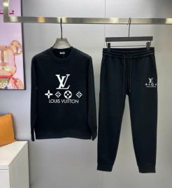 Picture of LV SweatSuits _SKULVM-5XLkdtn17029425